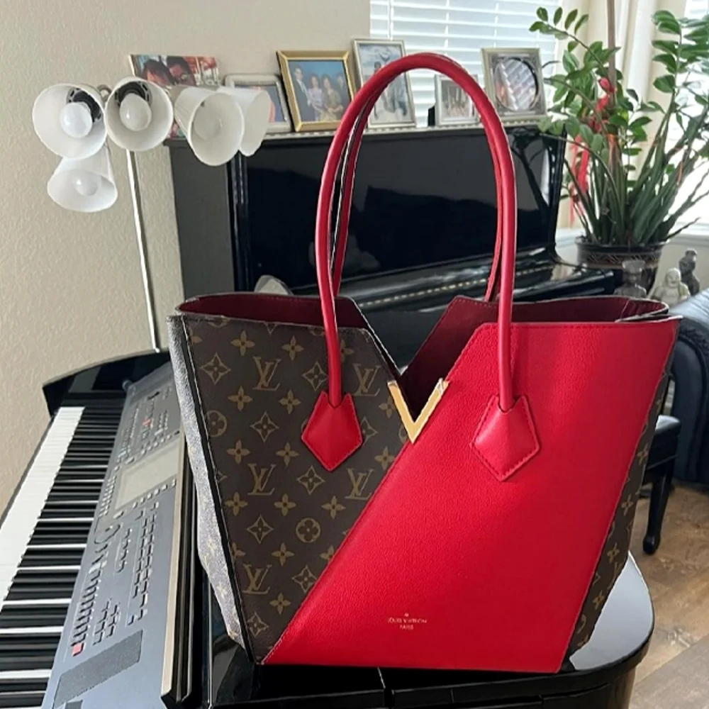 🔥 SALE 🔥 Authentic Louis Vuitton Monogram Canvas & Kimono Bag